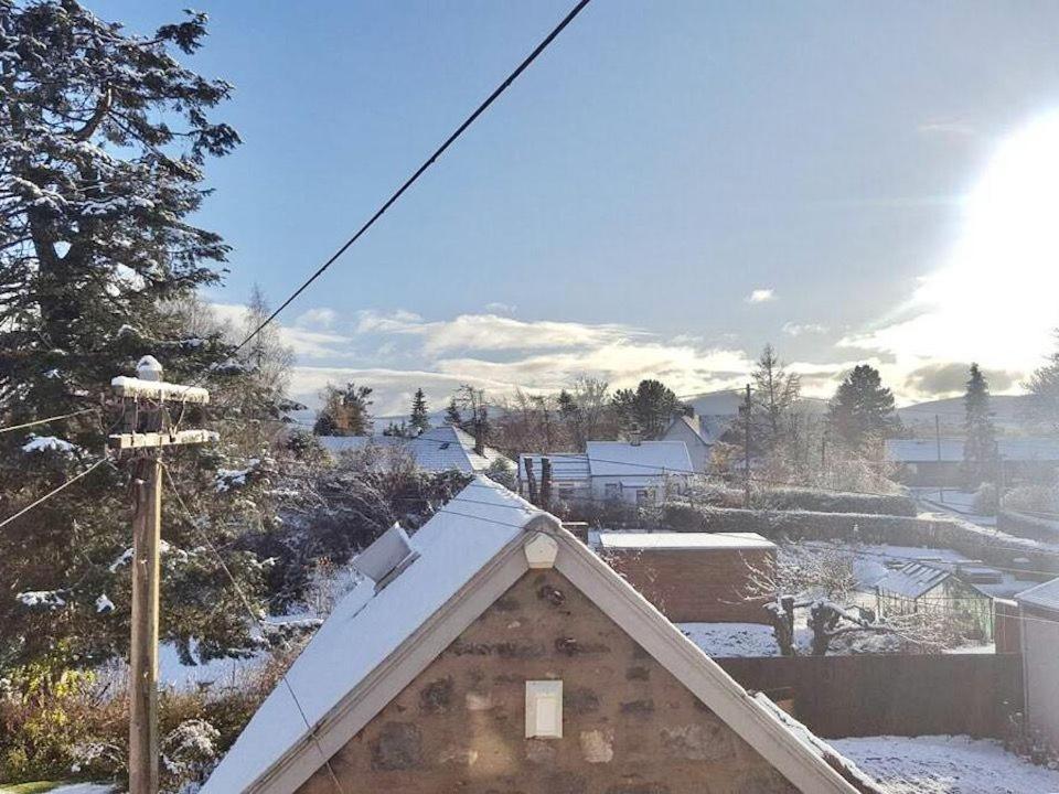 Caman House Apt 2 - By Where Stags Roar Newtonmore Bagian luar foto