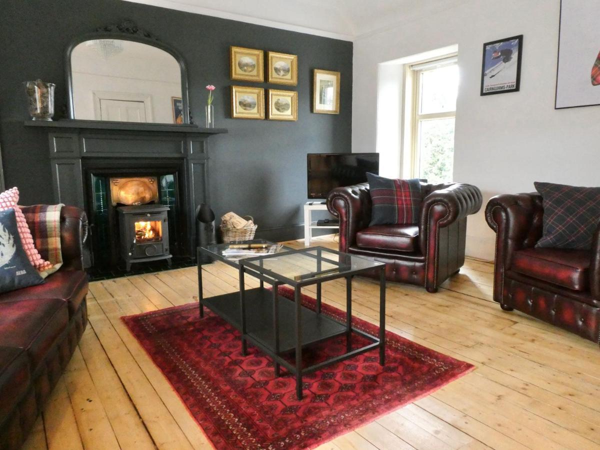 Caman House Apt 2 - By Where Stags Roar Newtonmore Bagian luar foto